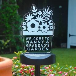 Personalised Plant Pot Outdoor Solar LED Light -Chic Household Items 30878364 alt02