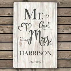 Personalised Mr And Mrs Metal Sign -Chic Household Items 30908359 alt02